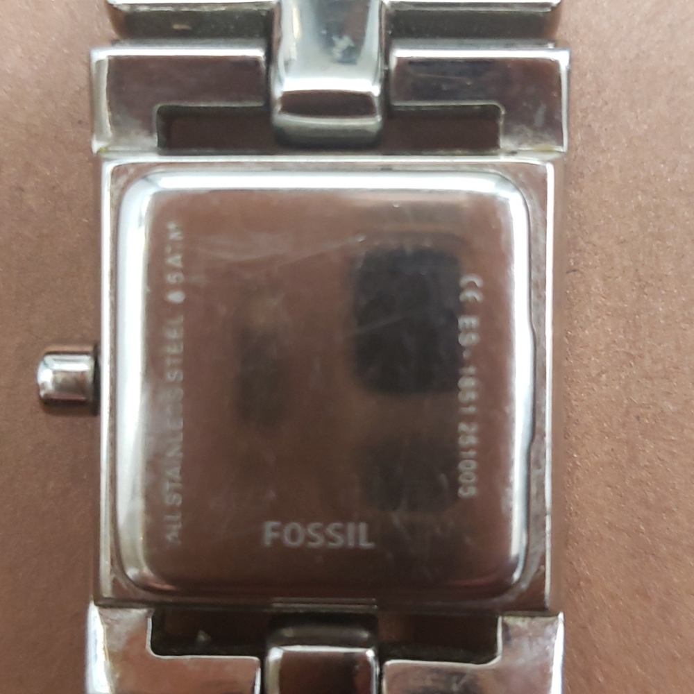 Fossil Watch - Picture 7 of 7